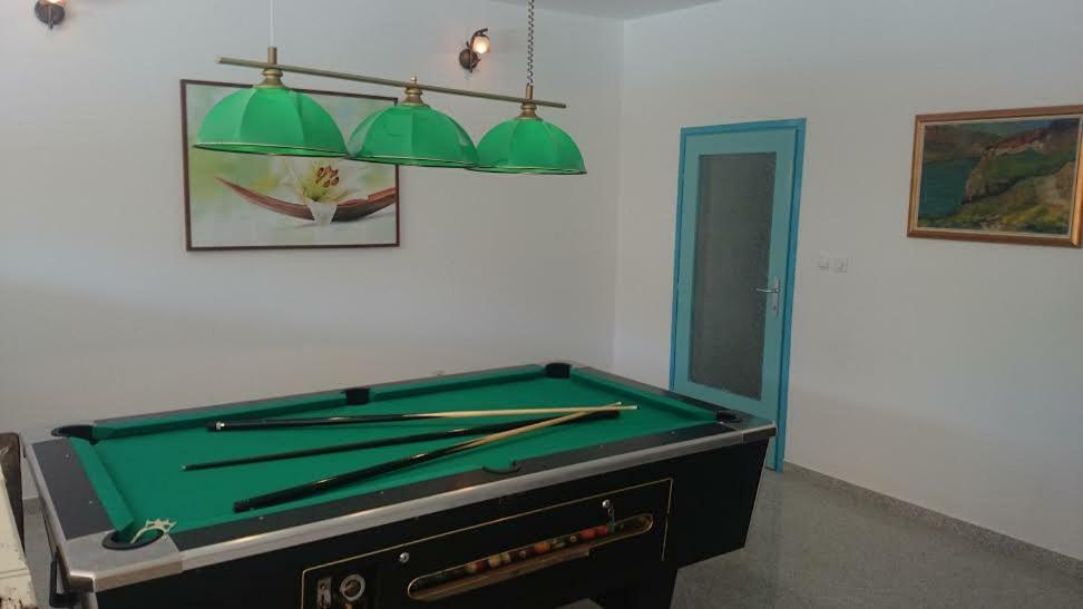 Pansion Oliva Hotel Krnica Eksteriør billede