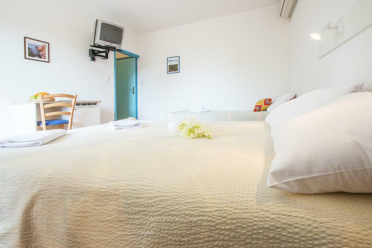 Pansion Oliva Hotel Krnica Eksteriør billede