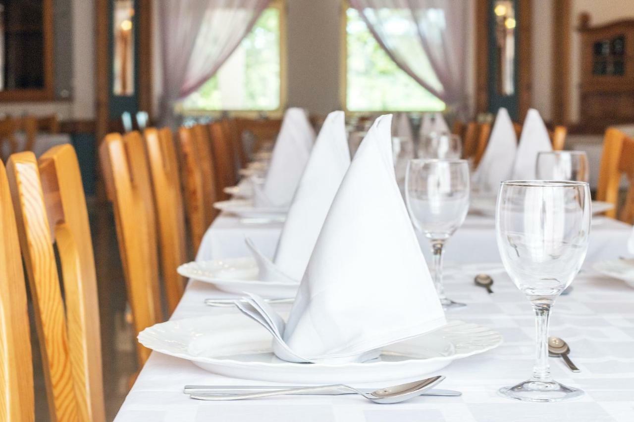 Pansion Oliva Hotel Krnica Eksteriør billede