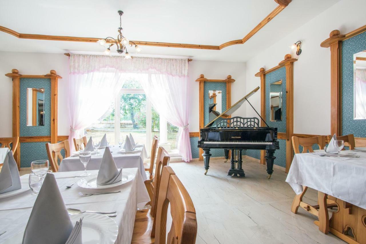Pansion Oliva Hotel Krnica Eksteriør billede