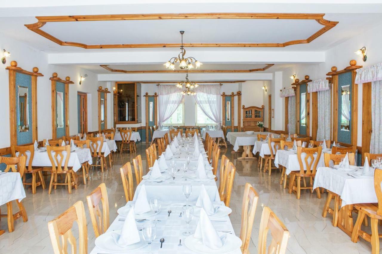 Pansion Oliva Hotel Krnica Eksteriør billede